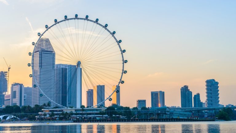Read more about the article Singapore Top Things To Do Viator Travel Guide(2:53)