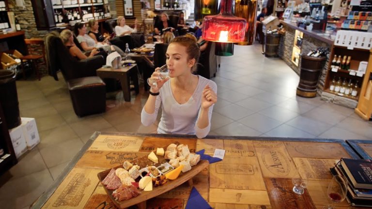 Read more about the article Regular – Wine and Cheese Tasting in Queenstown