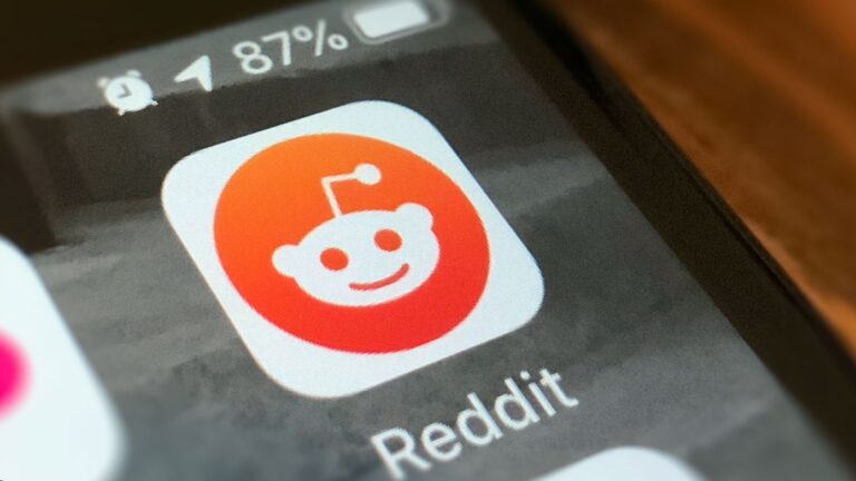 Read more about the article Business 98 –  Reddit raises $250 million in Series E funding