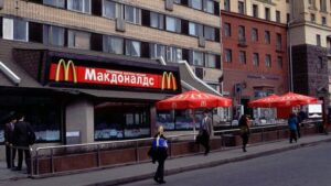 投稿についてもっと詳しく Business 153(Sat) – War in Ukraine: McDonald’s, Coca-Cola and Starbucks halt Russian sales