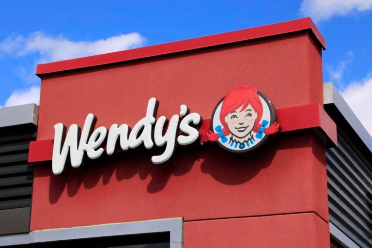 Read more about the article Business 153(Tue, Wed, Thur) – Wendy’s Is Accelerating Its Growth Through Both Traditional And Non-Traditional Formats