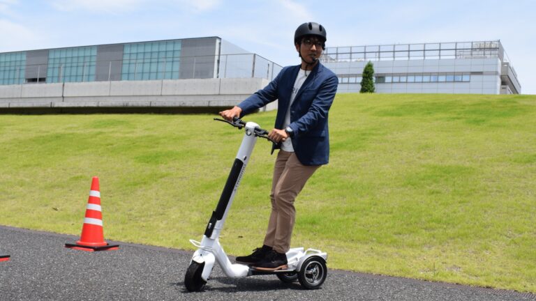 Read more about the article Regular – Honda Announces Three-Wheeled E-Scooter