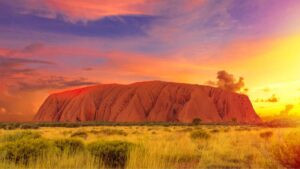 Read more about the article (6/3) Uluru in Australia named best place to watch the sunset