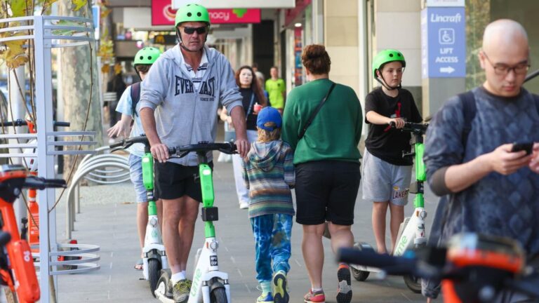 Read more about the article (8/21-26) Public outrage prompts Melbourne e-scooter ban