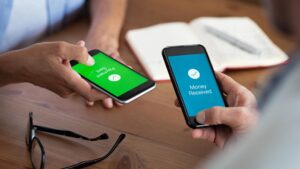 投稿についてもっと詳しく (5/21-26) Cash-loving Japan reluctant to switch to app-based salary payments